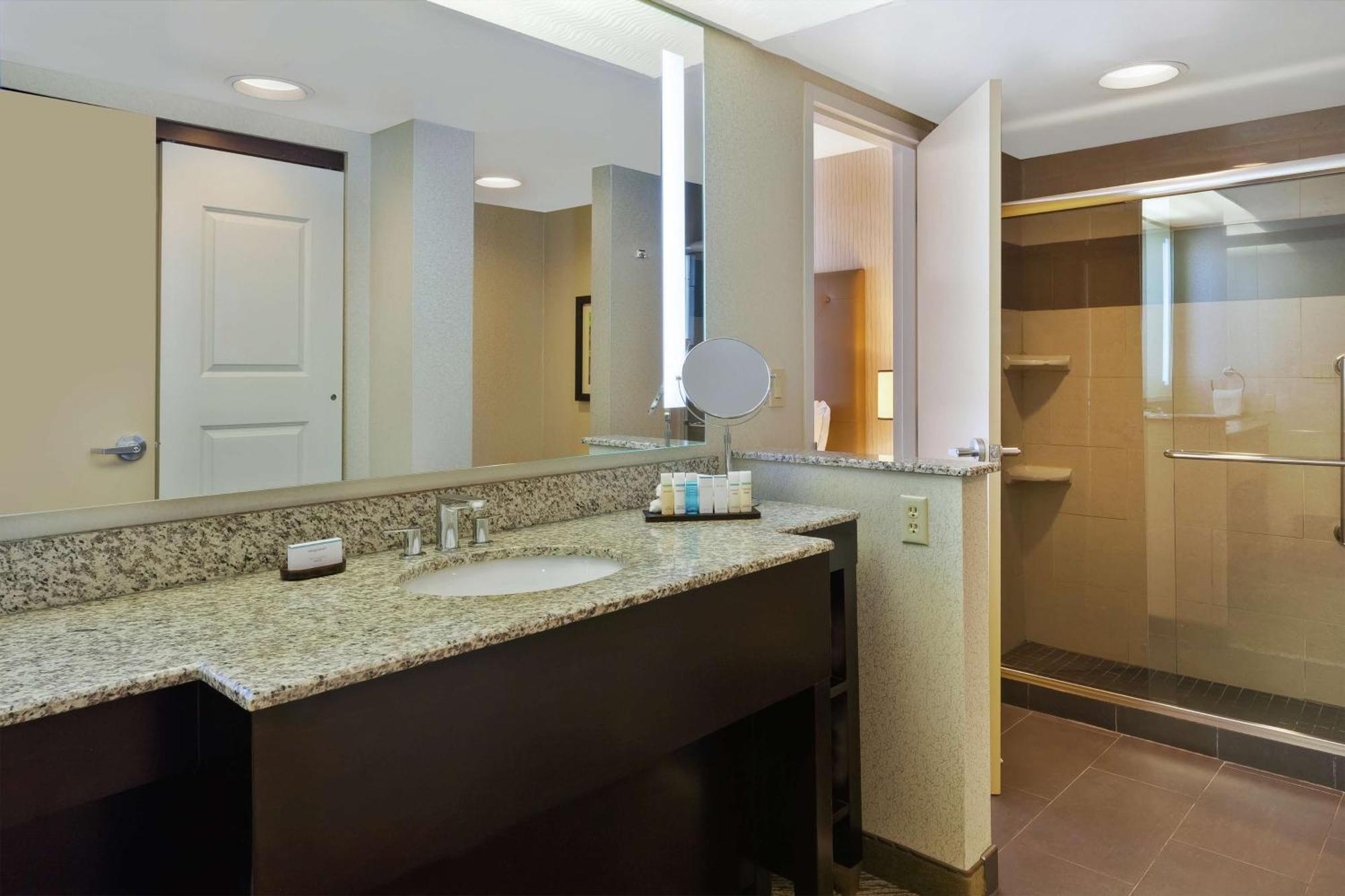 Hotel Auburn Hills Extérieur photo
